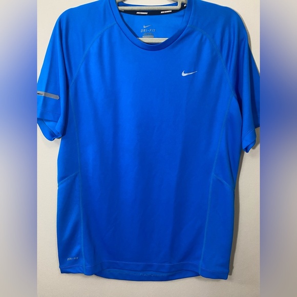 NIKE MEN'S DRI-FIT MILER UV REFLECTIVE RUNNING CREW NECK TOP SHIRT SIZE M - Picture 2 of 7